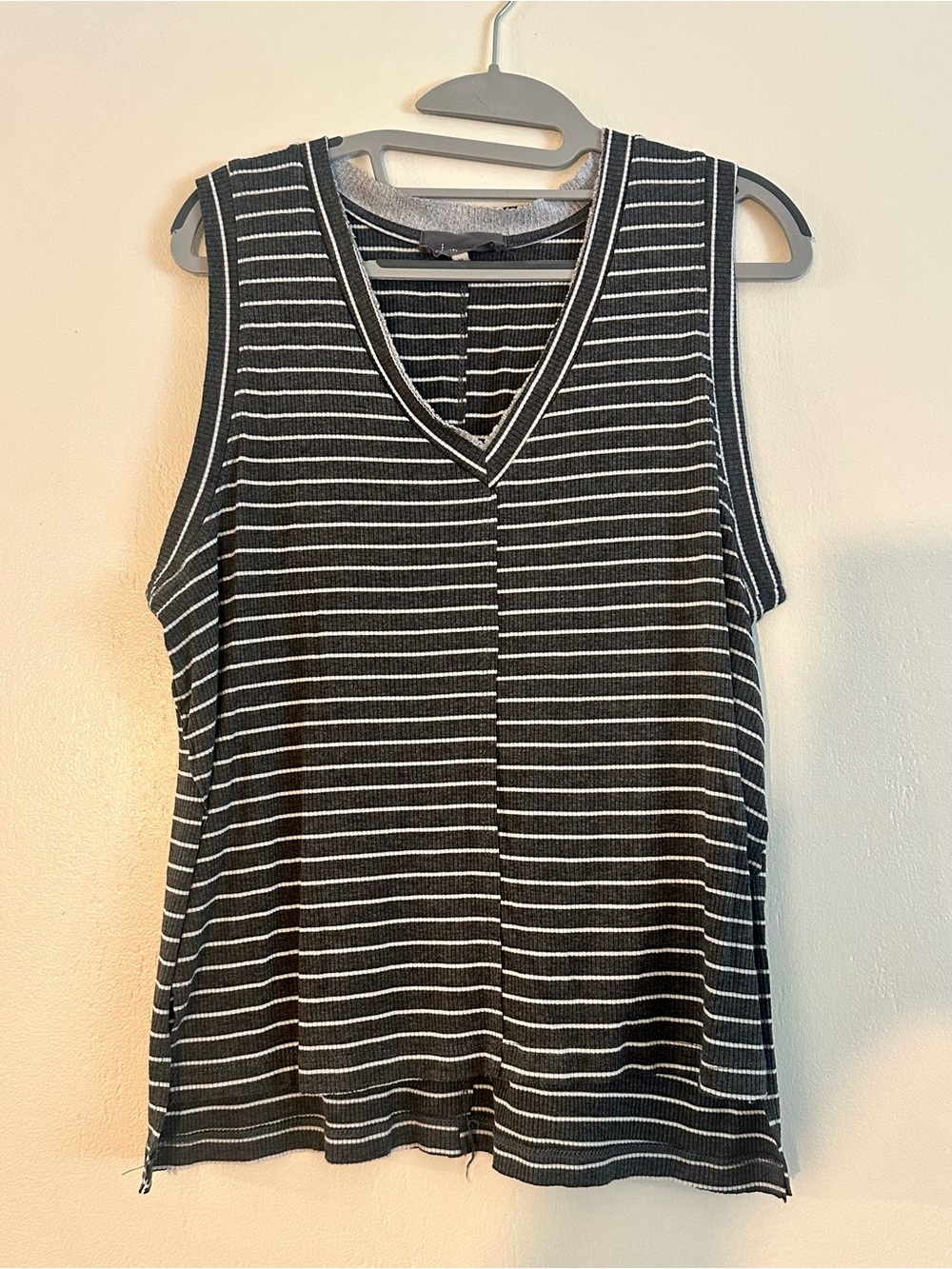 Anthropologie V-neck Sleeveless Top